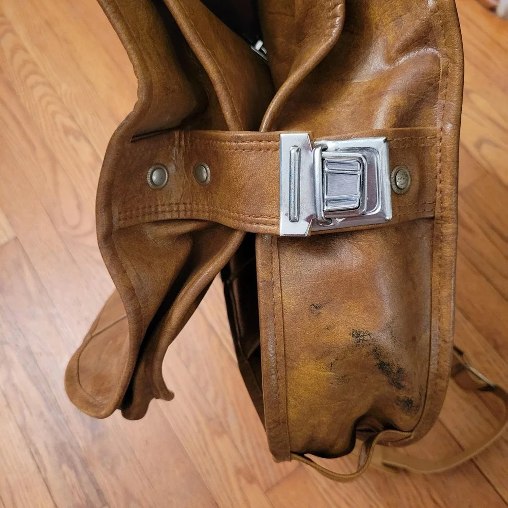 American Tourister Brown Leather Garment Bag Vintage‎ Suit Carrier Travel Keys